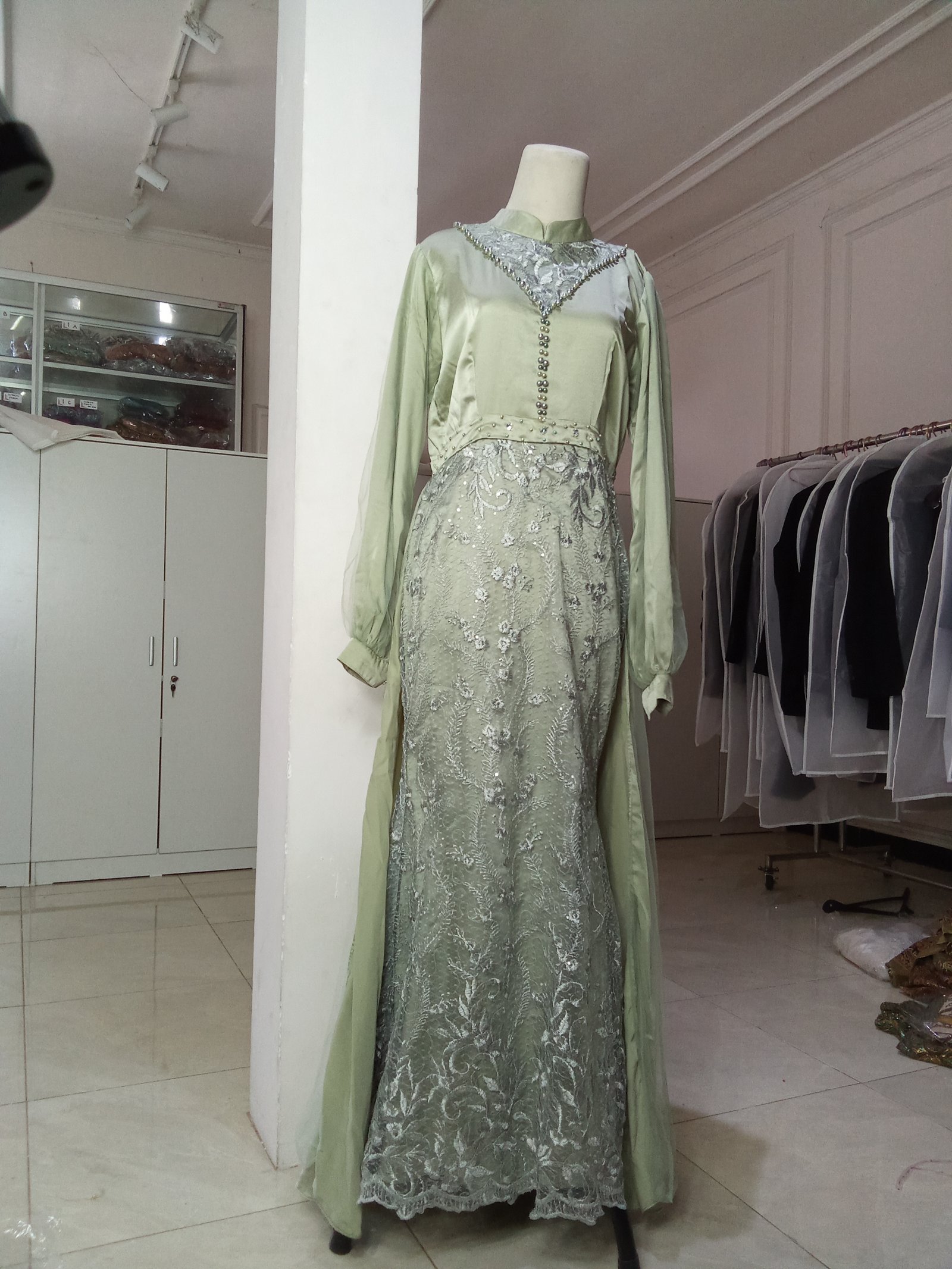 Sage mewah dress