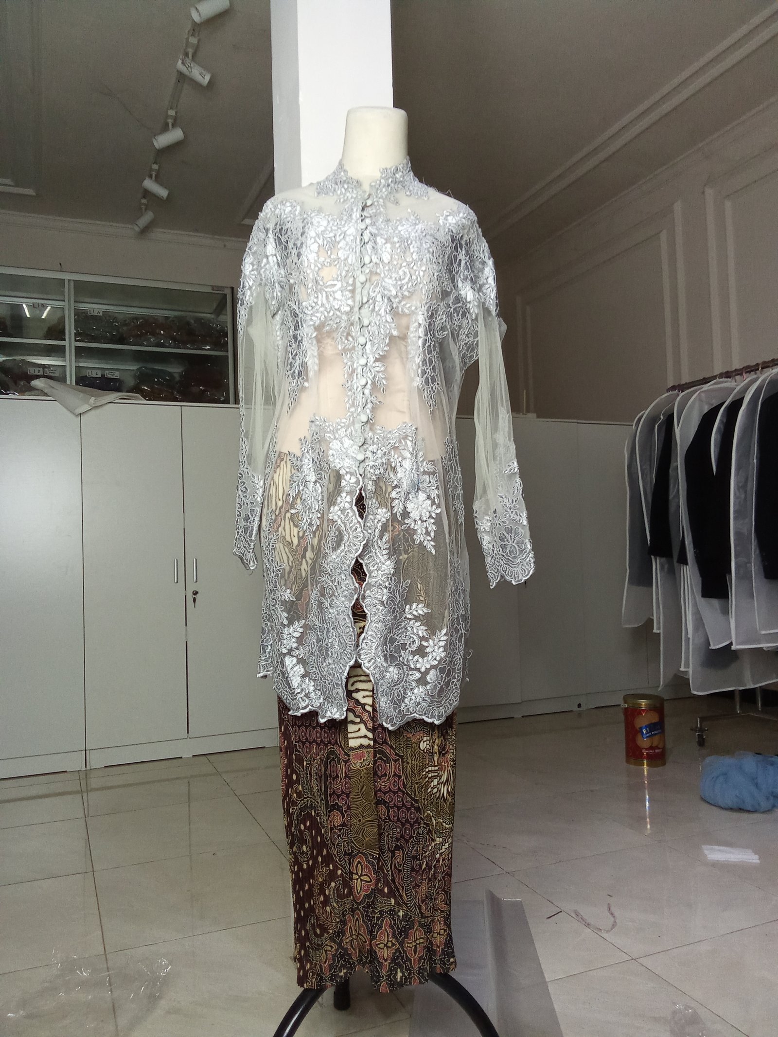 Kebaya big size silver