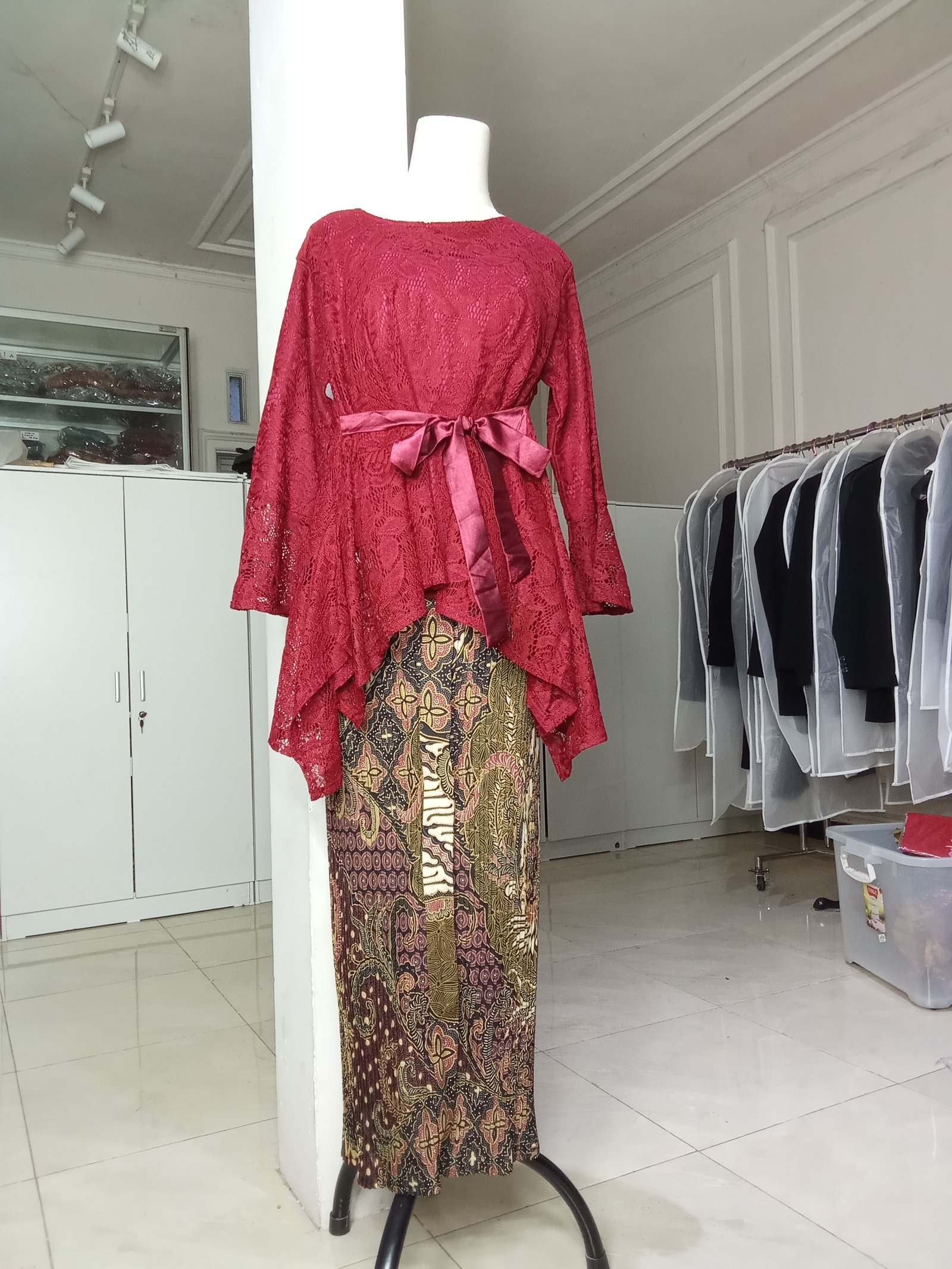 Blouse maroon pj